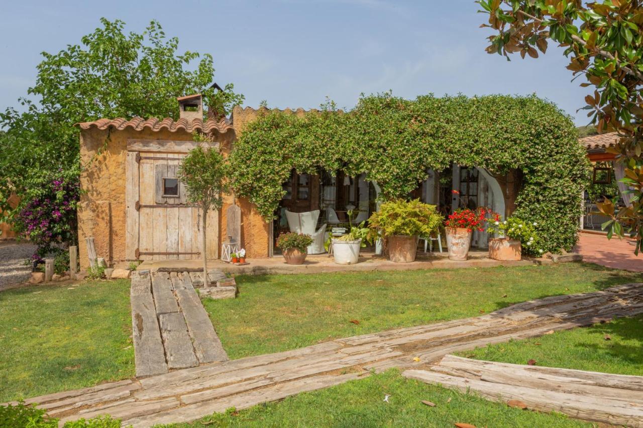 Bed and Breakfast Le Rondini Montrás Exterior foto